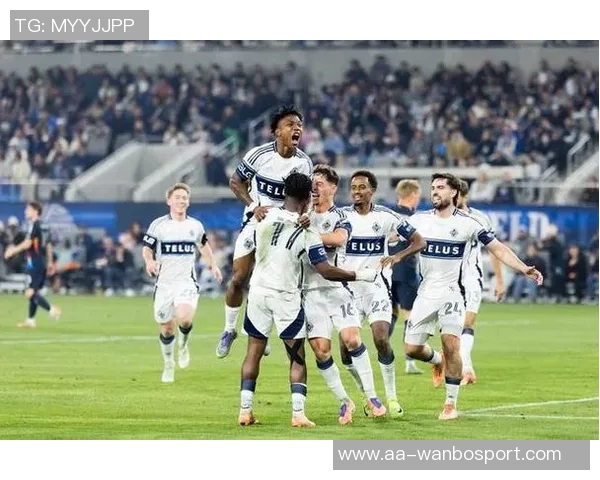 迈阿密与温哥华主帅合影预热美职联总决赛精彩对决即将上演 迈阿密与温哥华主帅合影预热美职联总决赛精彩对决即将上演