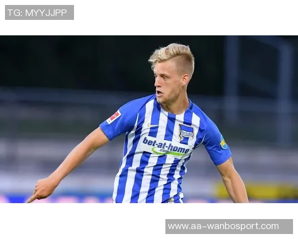 曼联新星哈迪签奖学金合同17岁后将转为职业合同